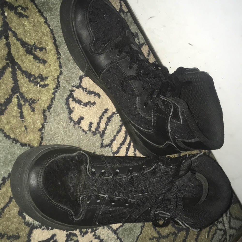Black supra high tops